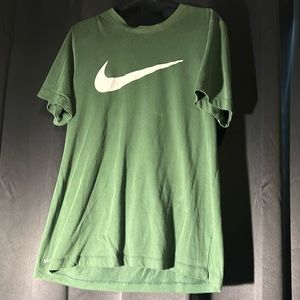 Nike short sleeve tee